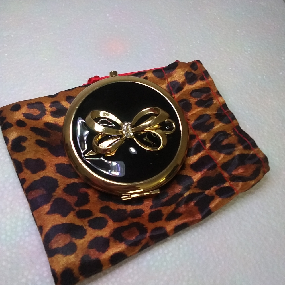 Vintage Avon compact mirror